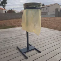 Support sac-poubelle pour manifestations