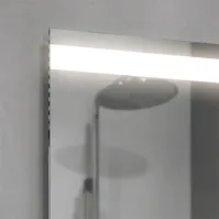 Miroir avec une led en haut