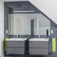 Miroir angle coupé pour installation sous toit