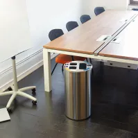 poubelle ronde tri-sélectif inox pour 2 sacs de 50l et un sac de 100l
