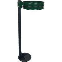 poteau gris manganèse supportant poubelle verte de parc