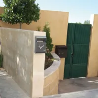 Cendrier mural acier galvanisé, durable, sécurisé, 1,5L