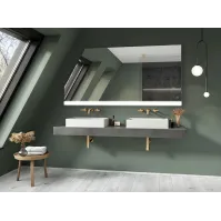 Miroir coupé en pente