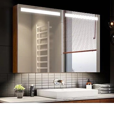 Rétro-éclairage en bas de l'armoire